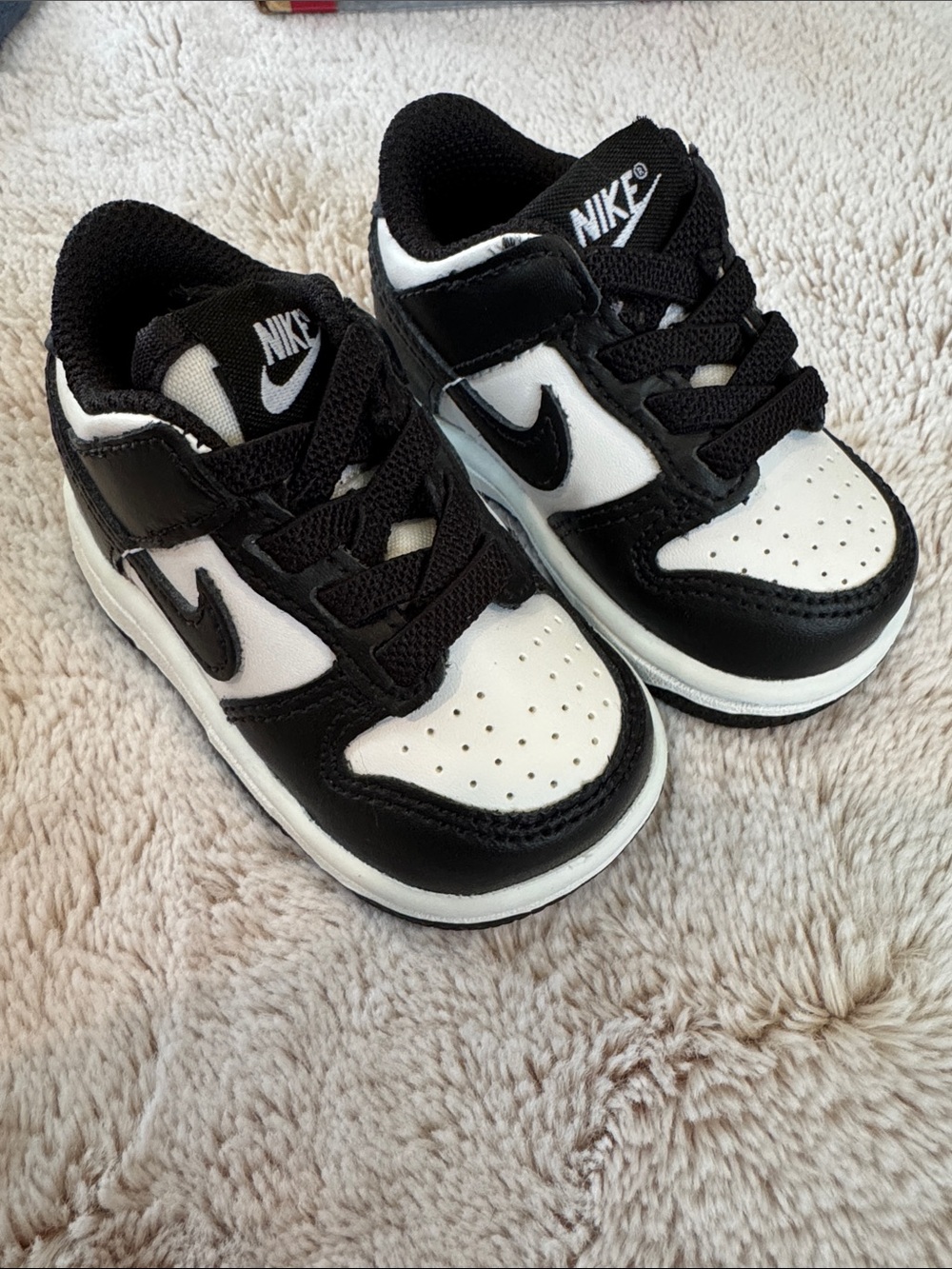 Nike Toddler Black and White Low-Top Sneakers